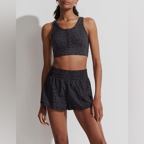 NWOT Varley Charcoal Animal Print Sports Set Size Small - Picture 2 of 9